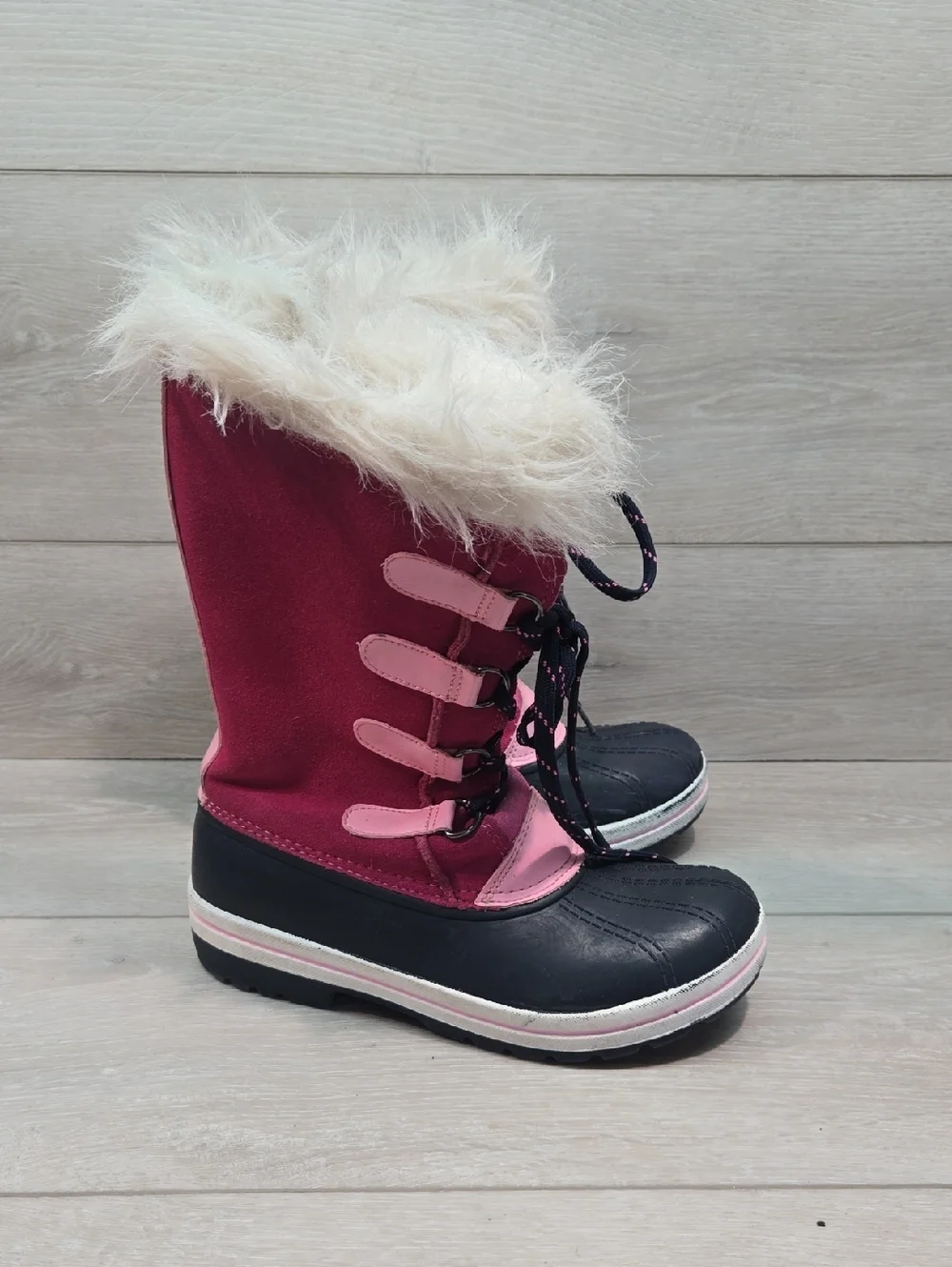 Ozark Trail Big Girl 3M Thinsulate Water Resistant 200gr Winter Boots Shoes Sz 3